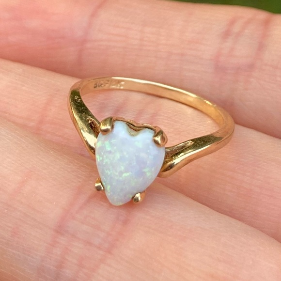 Vintage Baden & Foss Opal Heart 14k Solid Gold Ring Size 5.5 - Picture 4 of 16